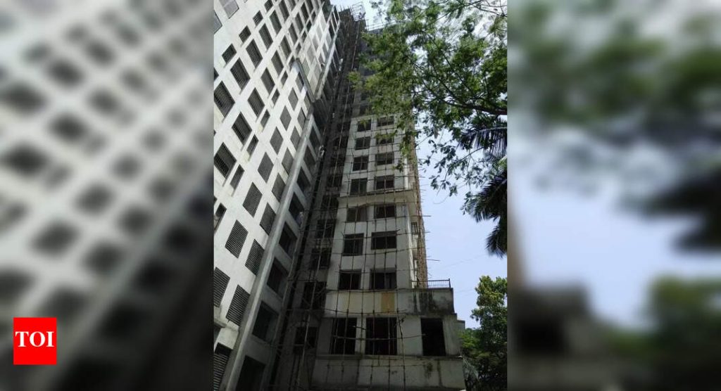ग्राहक गट महारेराला रिअल इस्टेटवर प्रभाव टाकणाऱ्यांचे नियमन करण्यासाठी आग्रह करतात