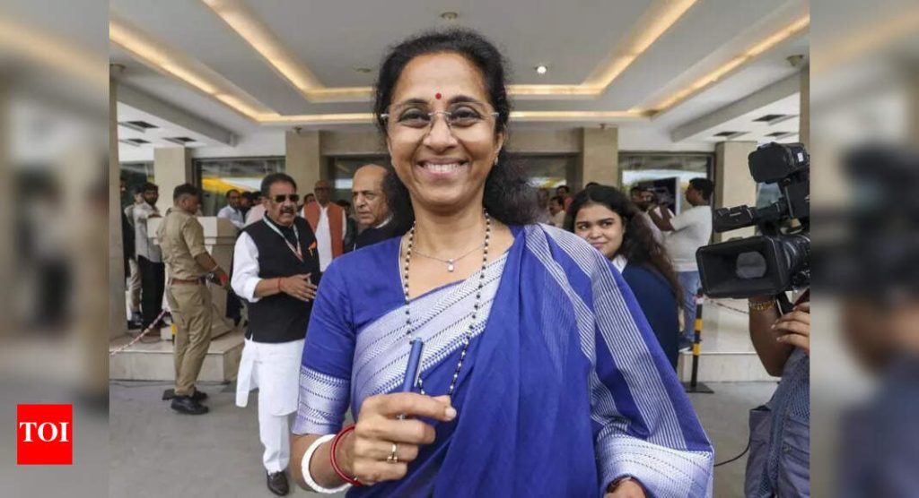 सुप्रिया यांनी राष्ट्रवादीच्या आमदाराला दिवाळीच्या खरेदीच्या आवाहनासाठी खडसावले, सीरम इन्स्टिट्यूटच्या लसींनाही विरोध करणार का, असा सवाल केला | पुणे बातम्या