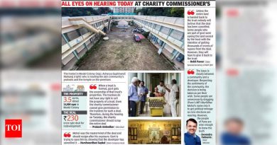 मॉडेल कॉलनी वसतिगृहाची जागा विकल्याप्रकरणी विश्वस्तांवर कारवाई करण्याची आंदोलकांची मागणी आहे