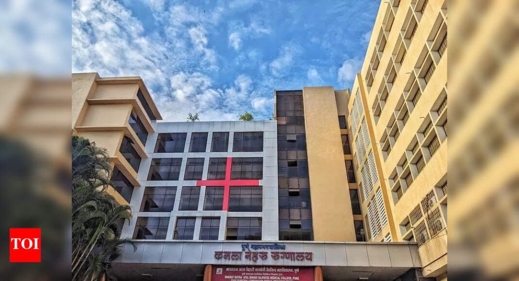 कमला नेहरू रुग्णालयात रुग्णांवर उपचार करण्याबाबत वैद्यकीय महाविद्यालयाच्या डीनने पीएमसी आरोग्य प्रमुखांच्या अधिकारावर प्रश्नचिन्ह उपस्थित केले आहे