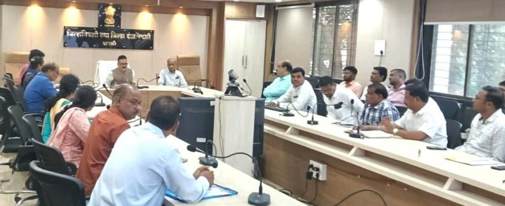 🌿 परभणी जिल्ह्यात ‘तंबाखूमुक्त युवा अभियान’ प्रभावीपणे राबवावे — जिल्हाधिकारी संजयसिंह चव्हाण