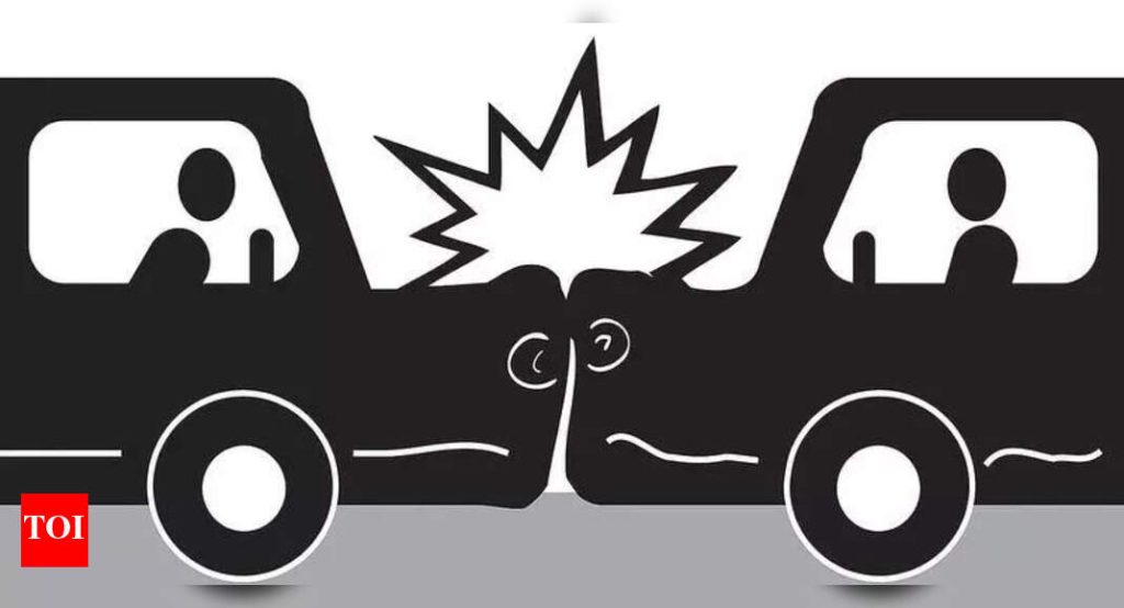 ट्रकच्या धडकेत ऑटोमधून पडून महिलेचा मृत्यू