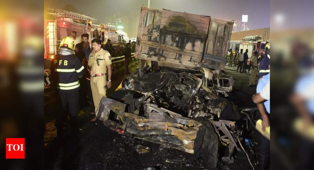 नवले पुलाजवळ ट्रेलर ट्रक चालकाचे ताशी 80 किमी वेगाने नियंत्रण सुटल्याचे तपासात दिसून आले आहे