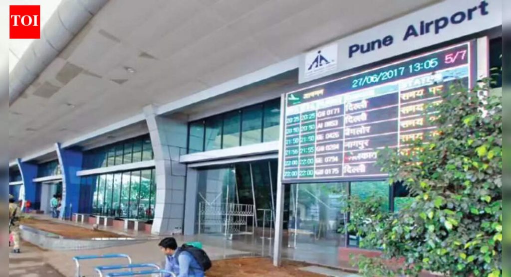 पुणे विमानतळावर गोंधळ : पायलटने ड्युटी टाइम कॅपचे कारण देत दिल्लीला विमान उडवण्यास नकार दिला; फ्लायर्स 3 तास अडकले