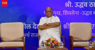 चुकीच्या निधीसाठी मते मागतात, काम बोलले पाहिजे, असे शरद पवार म्हणाले