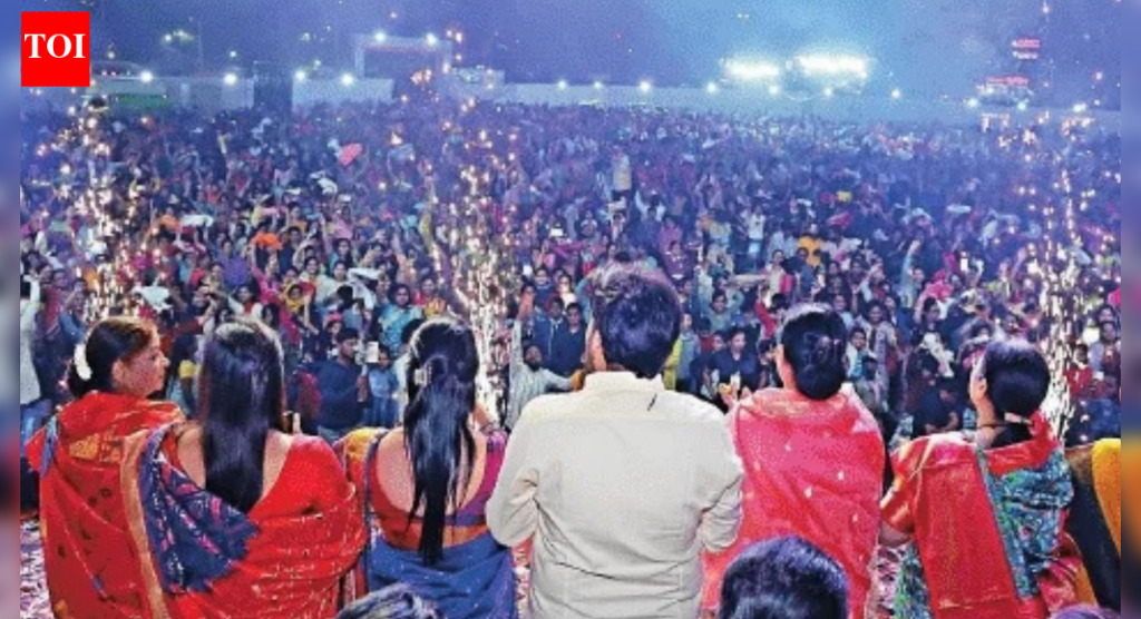 गुंठा जमीन, SUV, थायलंड सहली: पुणे नागरी निवडणुकीच्या मैदानावर हा एक फ्रीबी फेस्ट आहे