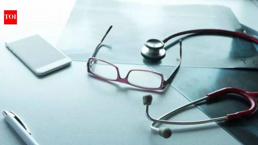 शहरातील डॉक्टरांनी 18-किलो गर्भाशयातील ट्यूमर काढल्याने 51 वर्षाच्या वृद्धाला नवीन जीवन मिळाले | पुणे बातम्या