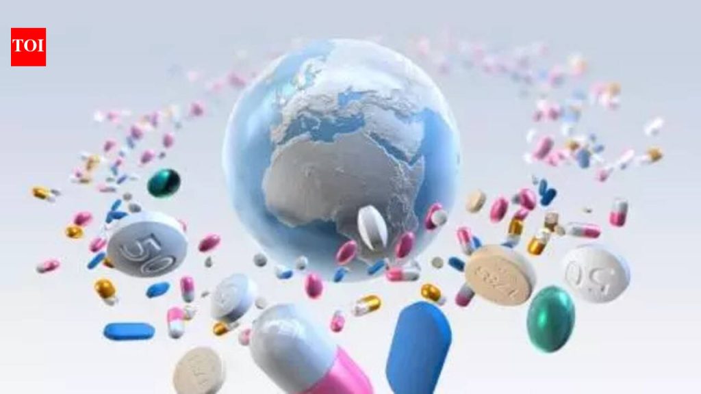 बनावट औषधांची विक्री केल्याप्रकरणी पाच फार्मासिस्टवर गुन्हा दाखल