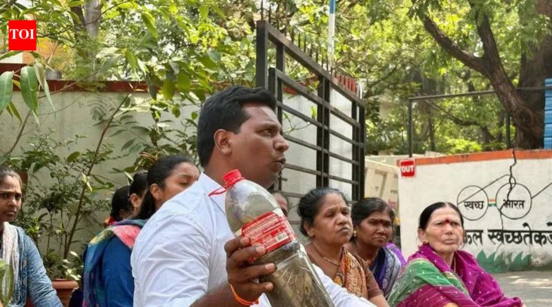 नळांमधून गढूळ, दुर्गंधीयुक्त पाणी वाहत असल्याने जनवादी जनता वसाहत रहिवाशांचा निषेध, प्रदूषण दूर करण्यासाठी पुरवठा सर्वेक्षणाची मागणी