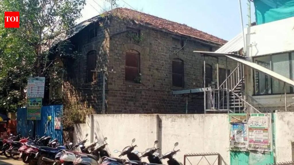 रोखीने त्रस्त असलेल्या पुणे कॅन्टने 120 वर्षे जुन्या एमजी रोड इमारतीचे व्यावसायिक रूपांतर करण्याची योजना आखली आहे