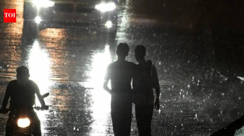 सातारा, सांगली जिल्ह्यांत पावसाने दिलासा दिला