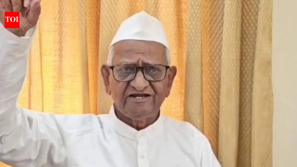 ‘आप’ने आपल्या तत्त्वांचे पालन केले असते तर चड्डा आणि इतरांनी पक्ष सोडला नसता: अण्णा हजारे