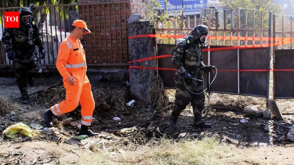 पुण्यातील जलशुद्धीकरण प्रकल्पातून क्लोरीन वायूची गळती; 24 रुग्णालयात दाखल