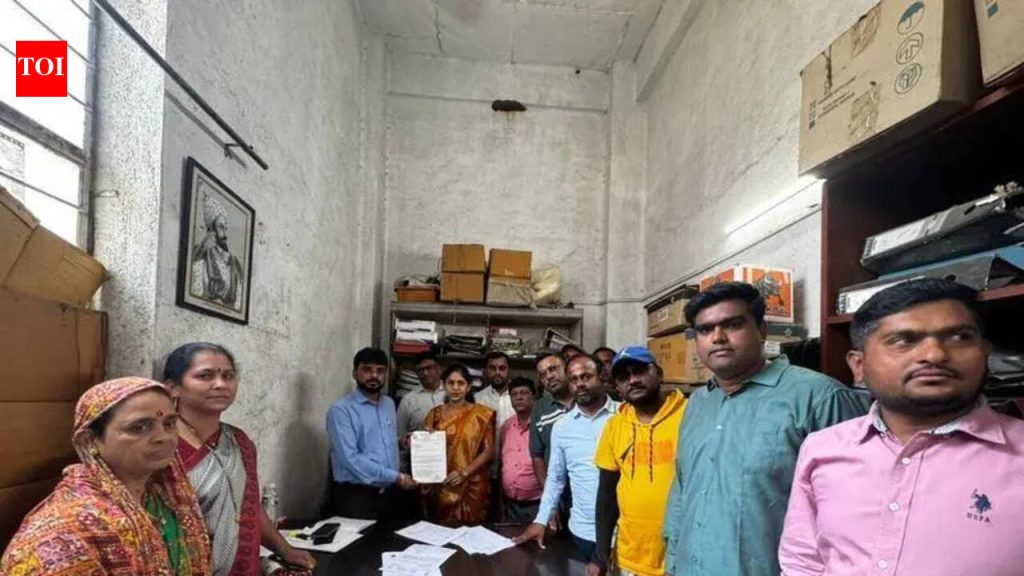 वारंवार वीजपुरवठा खंडित होत असल्याने रावेत, किवळे रहिवासी, नगरसेवक महावितरणच्या अधिकाऱ्यांना भेटले