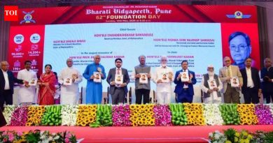 शिक्षकांवरील गैर-शैक्षणिक ओझे कमी करण्यासाठी सरकार काम करत आहे, असे भुसे म्हणाले