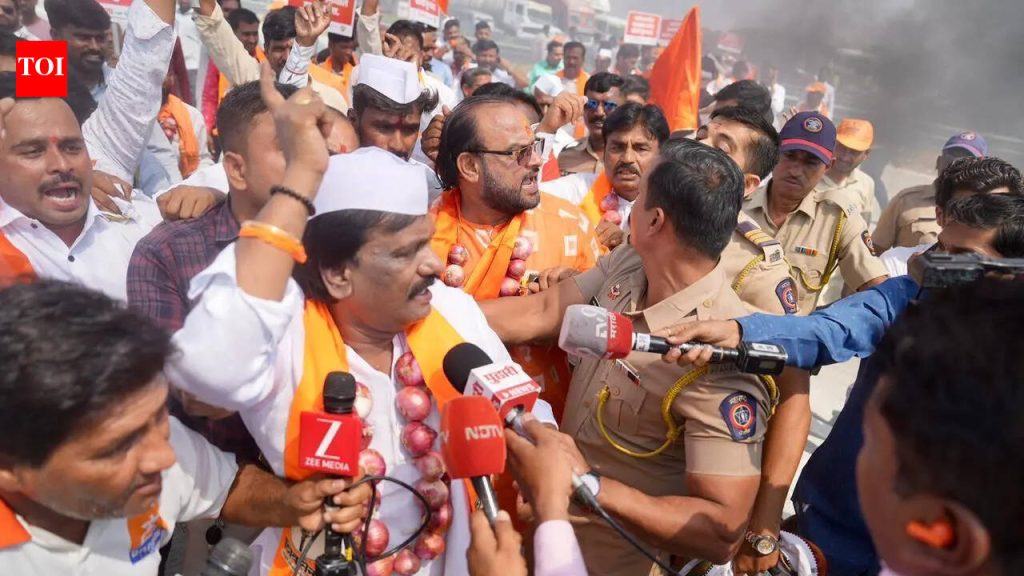 विरोधकांना आणि शेतकऱ्यांना आता शेती कर्जमाफी हवी आहे, मुख्यमंत्र्यांच्या चर्चेला डोळेझाक म्हणा
