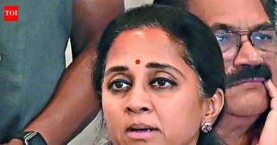 सुप्रिया आणि राष्ट्रवादी काँग्रेस (एसपी) राज्य प्रमुखांनी विलीनीकरणाची चर्चा थांबवली, पक्षातील अनिश्चितता शमवली | पुणे बातम्या सुप्रिया आणि राष्ट्रवादी काँग्रेस (एसपी) राज्य प्रमुखांनी विलीनीकरणाची चर्चा थांबवली, पक्षातील अनिश्चितता शमवली | पुणे बातम्या