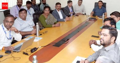 PCMC, MNGL आणि सहकारी विभाग PNG वापराला प्रोत्साहन देण्यासाठी सोसायट्यांच्या प्रतिनिधींची भेट घेतात, इतर मुद्द्यांवर चर्चा करतात PCMC, MNGL आणि सहकारी विभाग PNG वापराला प्रोत्साहन देण्यासाठी सोसायट्यांच्या प्रतिनिधींची भेट घेतात, इतर मुद्द्यांवर चर्चा करतात
