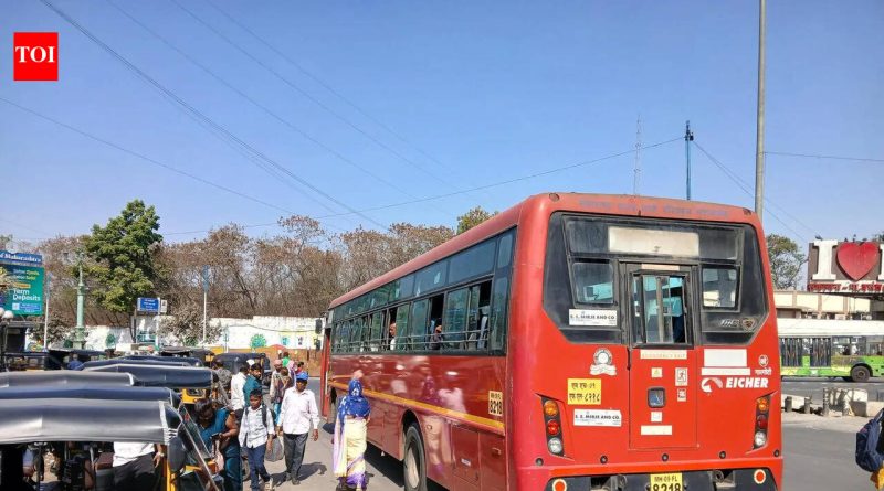 मेट्रोच्या कामाला मदत करण्यासाठी कात्रज चौकाजवळील 3 पीएमपीएमएल बस थांब्याचे स्थलांतर पूर्ववत | पुणे बातम्या मेट्रोच्या कामाला मदत करण्यासाठी कात्रज चौकाजवळील 3 पीएमपीएमएल बस थांब्याचे स्थलांतर पूर्ववत | पुणे बातम्या
