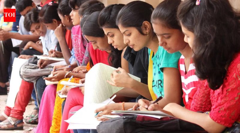 कमी व्याज, मर्यादित जागा: पुण्यातील महाविद्यालये धोरणाच्या धुक्यात NEP चौथ्या वर्षासाठी तयार आहेत