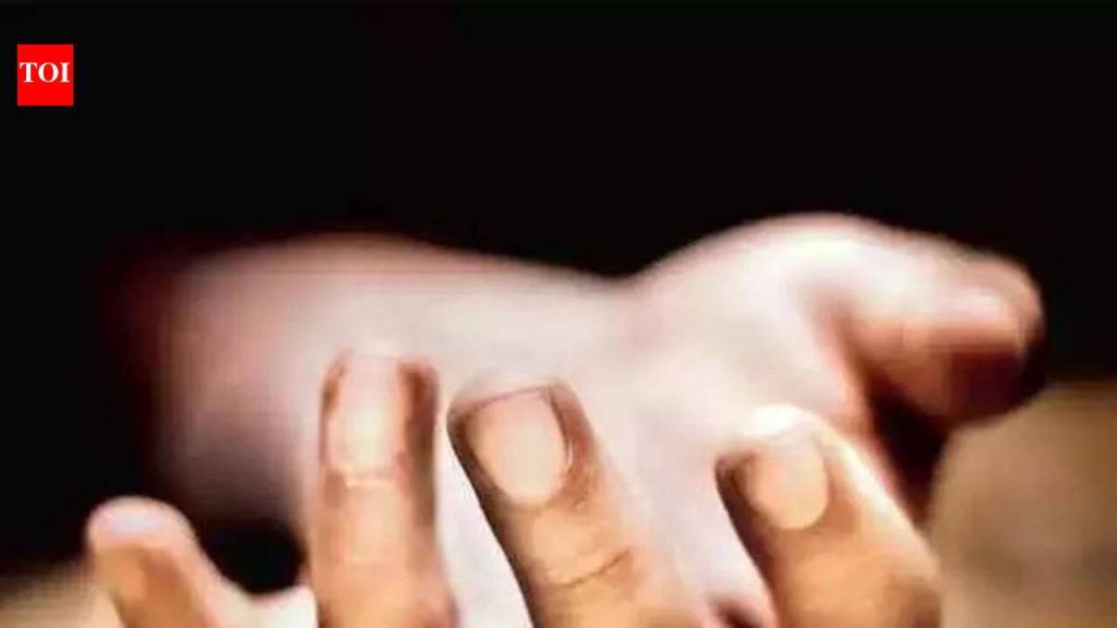 एनडीएचा बँडमॅन त्याच्या क्वार्टरमध्ये लटकलेला आढळला