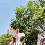 विरोधी आणि शेतकरी संघटनांनी इंधन दरवाढ, घटत्या उत्पन्नाचा निषेध केला