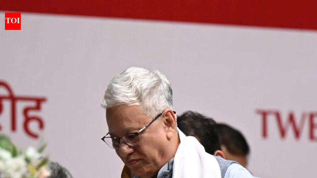 भारताचे आयातीवरील अवलंबित्व कमी करणे आवश्यक आहे, असे Mah Gov