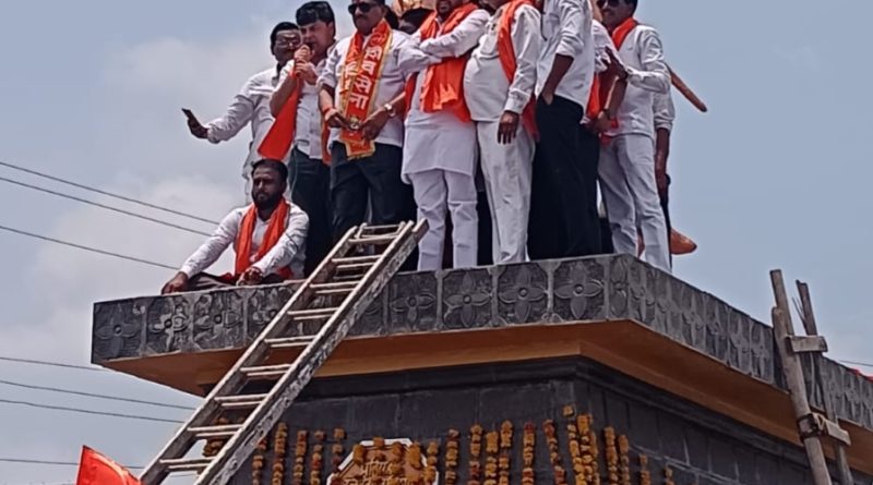 दिलेला शब्द पाळला; सेलू कॉर्नरवर विराजमान झाले शिवराय