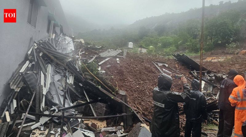 पुण्यात दरड कोसळल्याने 1 ठार, 2 अडकल्याची भीती; बचाव कार्य चालू आहे पुण्यात दरड कोसळल्याने 1 ठार, 2 अडकल्याची भीती; बचाव कार्य चालू आहे