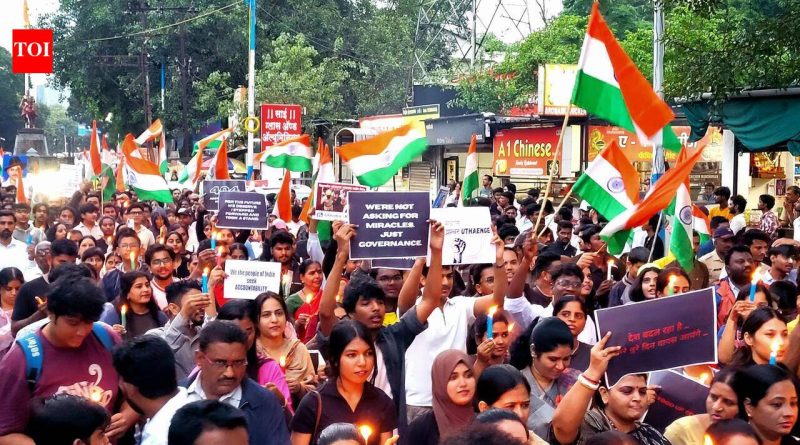 CJP च्या निषेधादरम्यान जंतरमंतर येथे पोलिसांच्या अत्याचाराविरोधात पुणेकर रस्त्यावर उतरले CJP च्या निषेधादरम्यान जंतरमंतर येथे पोलिसांच्या अत्याचाराविरोधात पुणेकर रस्त्यावर उतरले