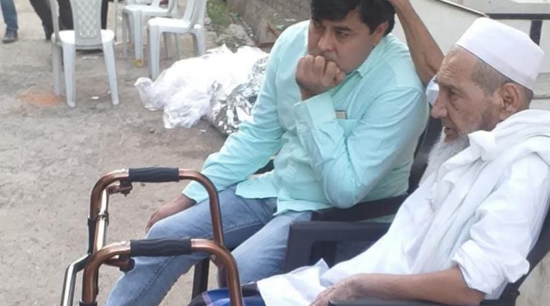 आ.सईद खान यांना पितृशोक , वडील शेरगुल खान यांचे निधन आ.सईद खान यांना पितृशोक , वडील शेरगुल खान यांचे निधन