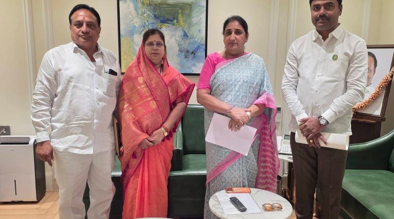 मराठवाड्यातील शेतकऱ्यांना दिलासा द्या; पीक विम्याचे चार ट्रिगर पूर्ववत करा!  आ. राजेश विटेकर यांची उपमुख्यमंत्री सुनेत्रा पवारांकडे जोरदार मागणी; विशेष आर्थिक पॅकेज जाहीर करण्याचीही मागणी